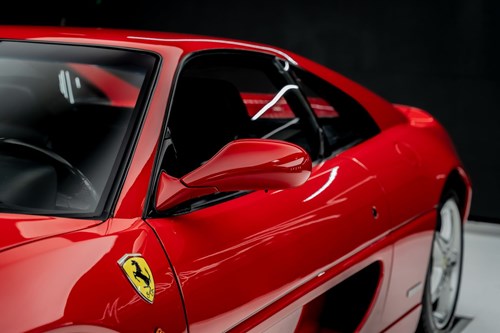 Ferrari 355 Berlinetta (25)