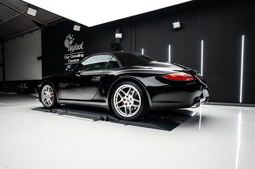 Porsche Carrera 4s noire-63