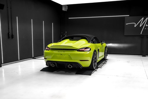 Porsche Spyder RS jaune-71