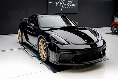 Porsche-gt4-718-muller-car-detailing-03