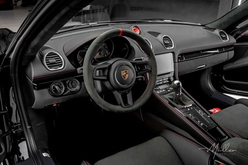 Porsche-gt4-718-muller-car-detailing-12