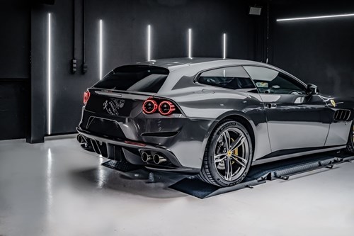 Ferrari-Lusso-92