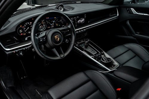 Porsche 911 Turbo S noire-93