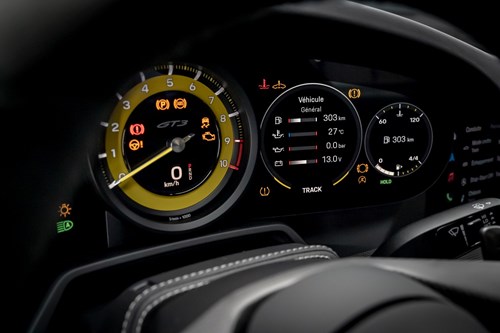 Porsche GT3 creme-19