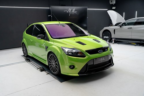 Ford Focus RS-075