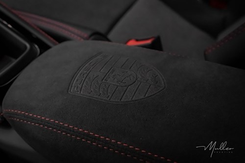 Porsche-gt4-718-muller-car-detailing-32