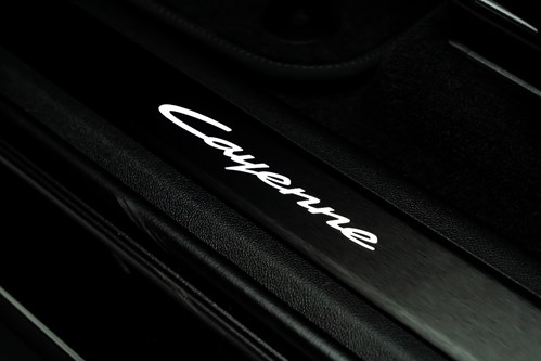 Porsche Cayenne noir-42