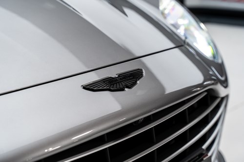 Aston Martin DB12-065