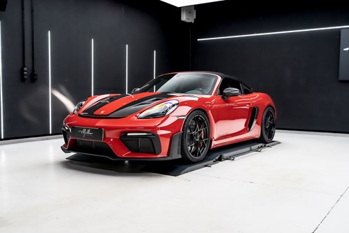 Porsche Spyder RS rouge-56