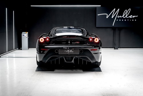 Ferrari Scuderia-114