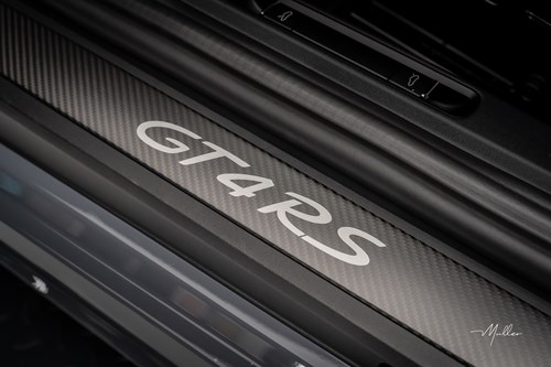 Porsche GT4 RS grise bleu-151