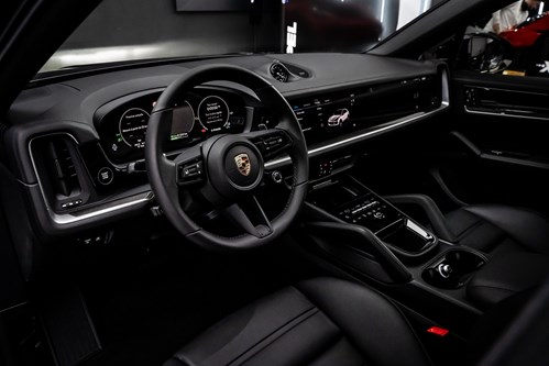 Porsche Cayenne noir-41