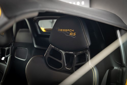 Porsche Spyder RS jaune-43