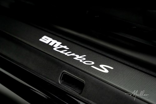 Porsche-911-Turbo-s-car-detailing-16