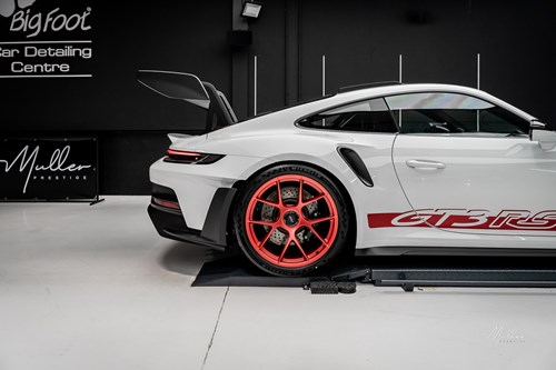 Porsche GT3 RS-242