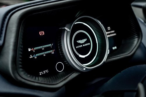 car-detailing-aston-martin-db11DSC083194