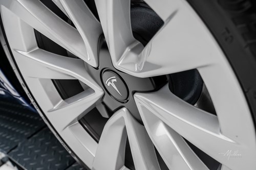 Tesla Model 3 bleu-167
