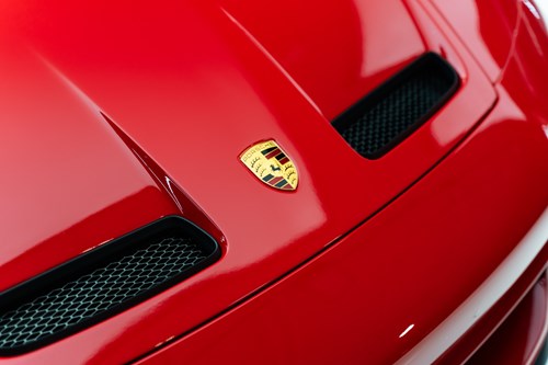 Porsche GT3 touring Rouge-8