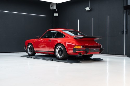 Porsche Carrera 3.2-02