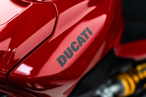 Ducati Panigale-75