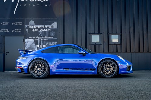 Porsche Carrera 4 bleue-127