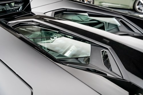 Lamborghini Aventador-55