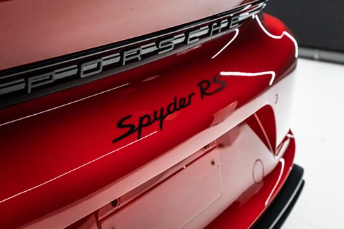 Porsche Spyder RS rouge-093
