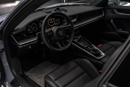 Porsche Carrera 4S -28