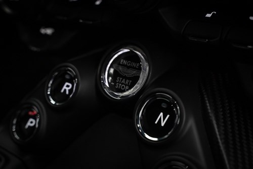 Aston Martin Vantage gris bleu-54