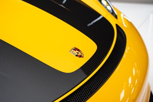 Porsche Spyder RS jaune-35