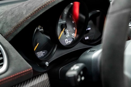 Porsche Spyder RS Rouge-31