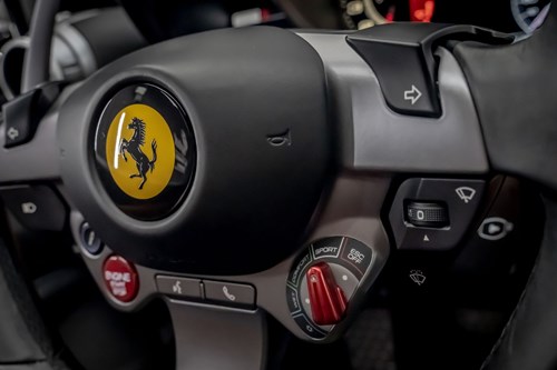 Ferrari-Lusso-46