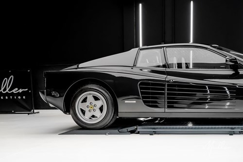 Ferrari-Testarossa-car-detailing (20)