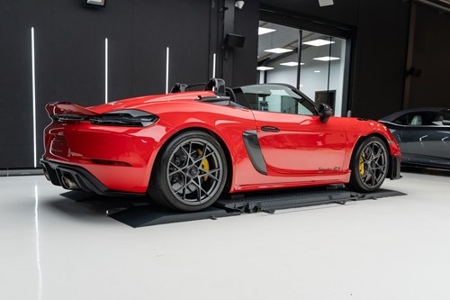 Porsche Spyder RS Rouge-10