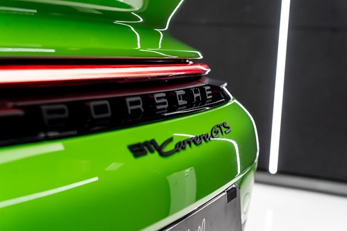 Porsche Carrera GTS Verte-67