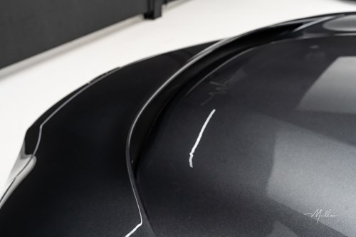 Aston Martin Vantage V12-282