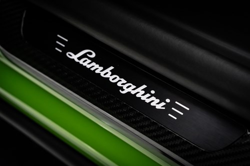 Lamborghini Urus-103