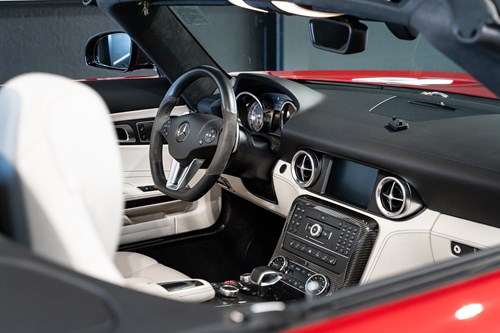 Mercedes SLS AMG-152
