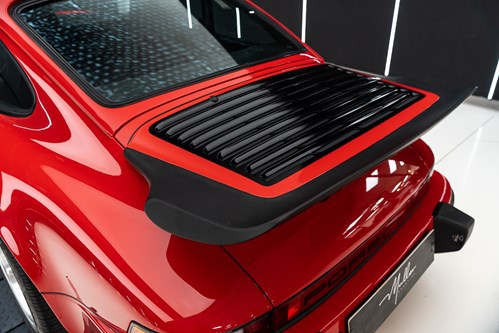 Porsche Carrera 3.2-11