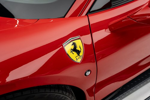 Ferrari F8 Tributo-079