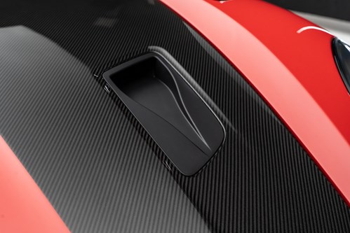 Porsche Spyder RS rouge-073