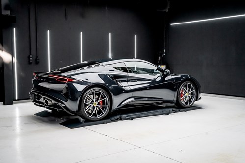 Lotus-emira-first-edition-088