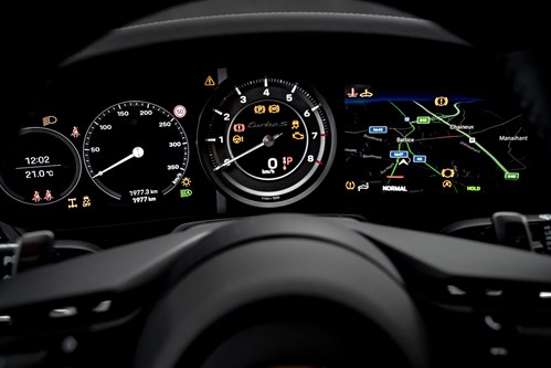 Porsche 911 Turbo S noire-78