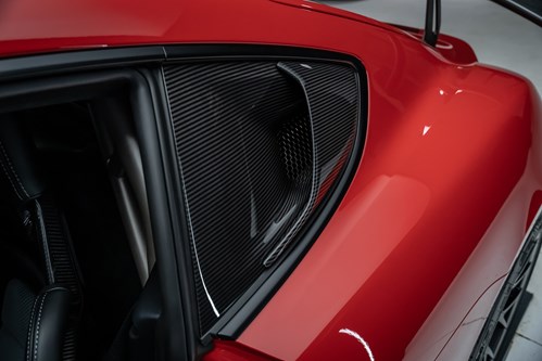 Porsche GT4 RS rouge-50