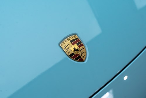 Porsche 911 Targa GTS Miami blue-40