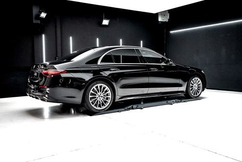 Mercedes Class S-109