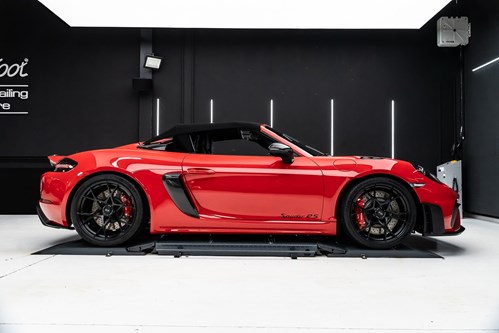 Porsche Spyder RS rouge-70