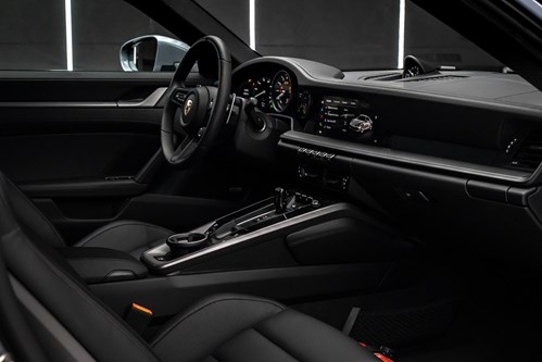 Porsche Carrera 4S -44