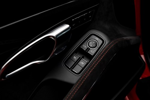 Porsche 911 Carrera GTS Rouge phase 1-48