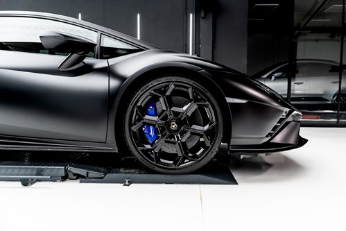 Lamborghini Huracan noire -092